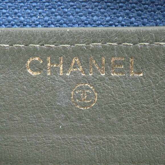CHANEL Blue Caviar Leather Wallet - Picture 7 of 10